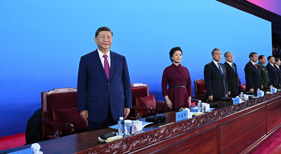 十五运会在广州隆重开幕 习近平出席开幕式并宣布运动会开幕